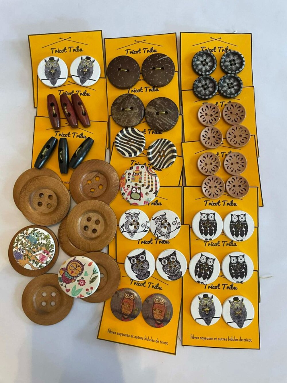 LOT OF 50 NEW WOODEN BUTTONS OWL, assorted Craft, Sewing, Knitting,DIY,